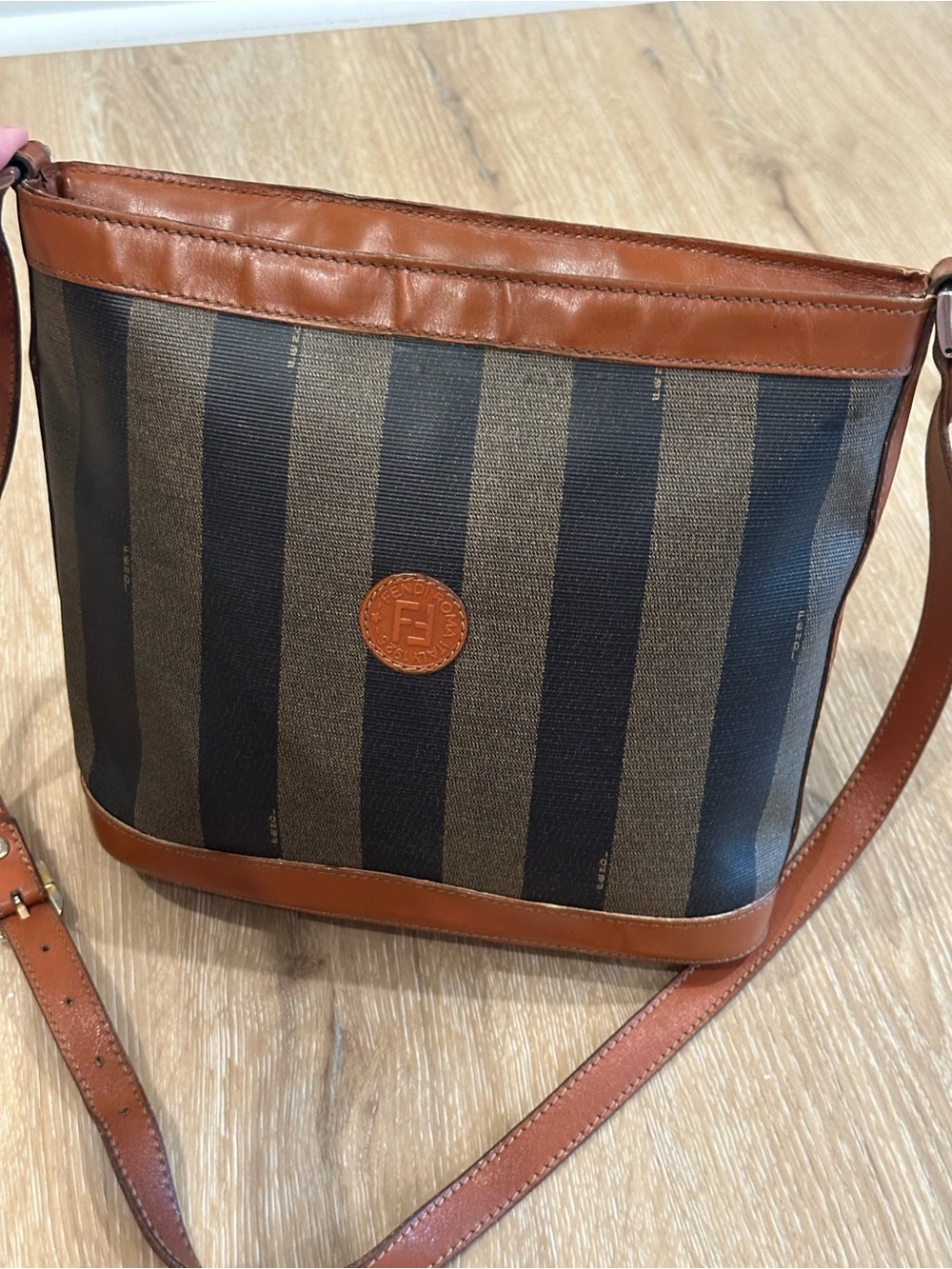 Fendi Pequin Vintage Bucket Bag - Picture 13 of 15